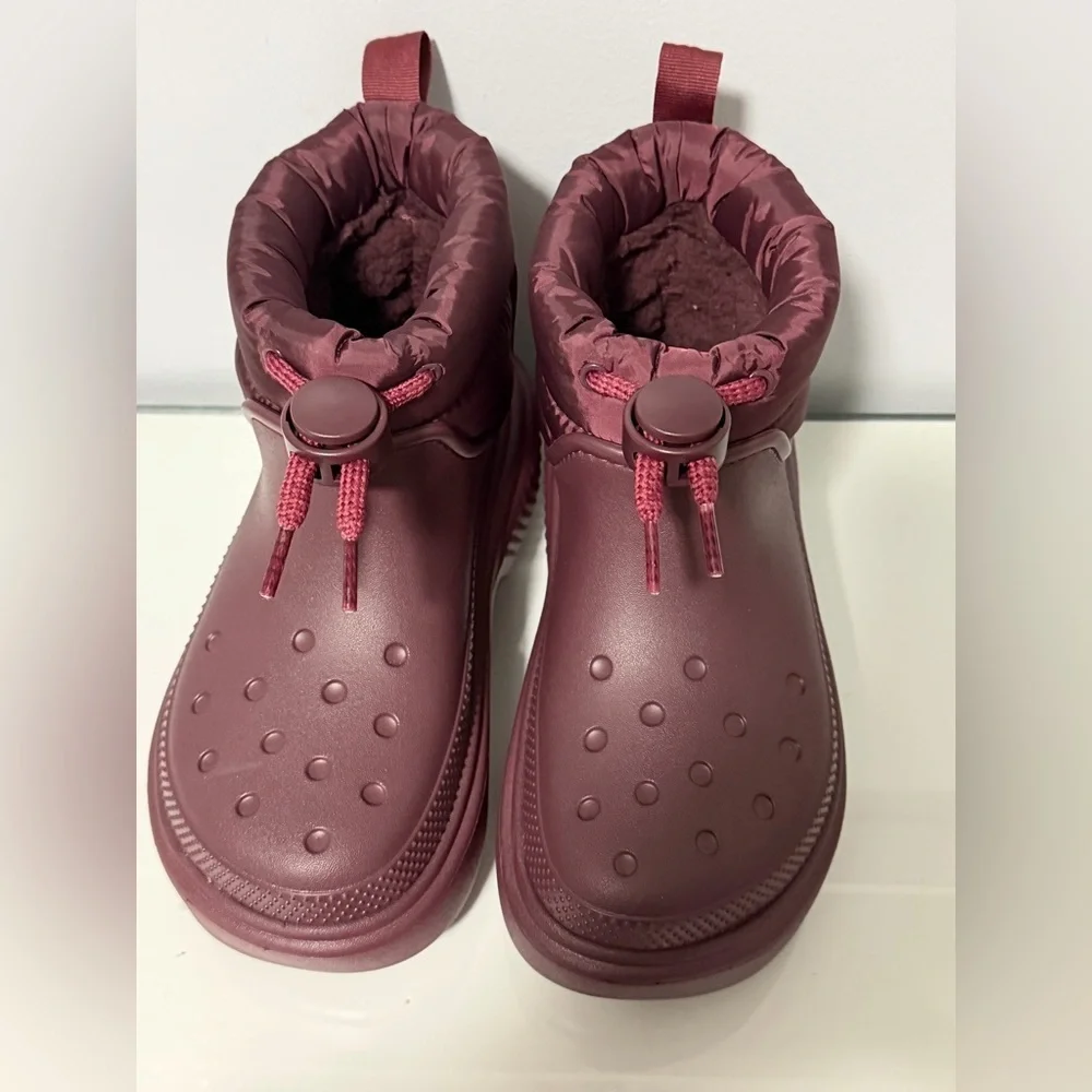 CROCS Women's Burgundy Winter Boots